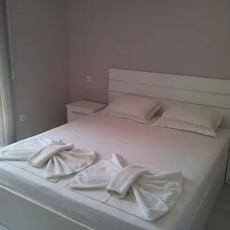 Zlatina Apartment *